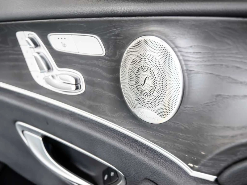 Mercedes-Benz E 350 AMG Line * ФИКСИРАНА ЦЕНА ДО БЪЛГАРИЯ * CARFAX * , снимка 16 - Автомобили и джипове - 53182026