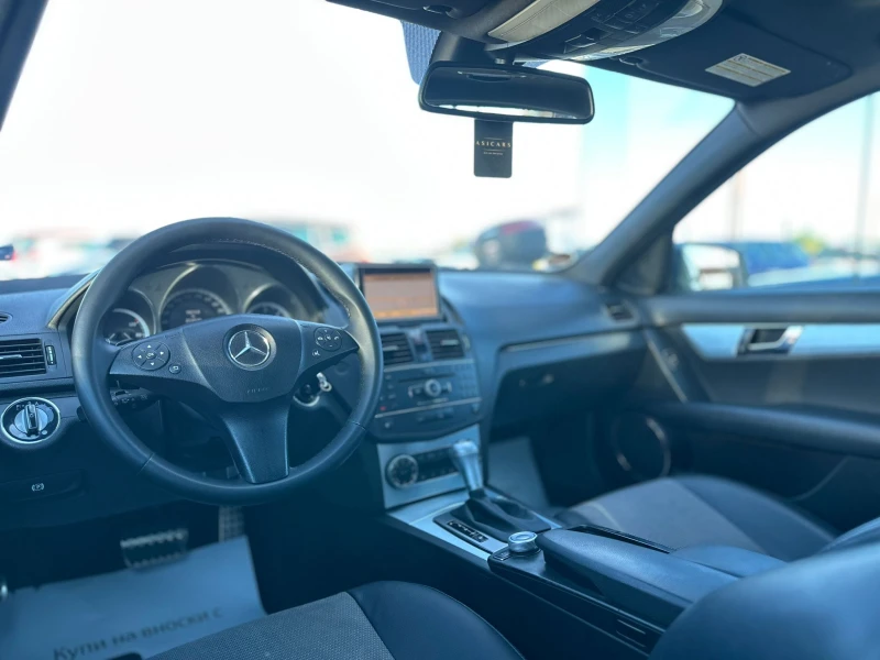 Mercedes-Benz C 220 / AMG PACK / PODGREV / NAVI / KOJA /, снимка 9 - Автомобили и джипове - 53256383
