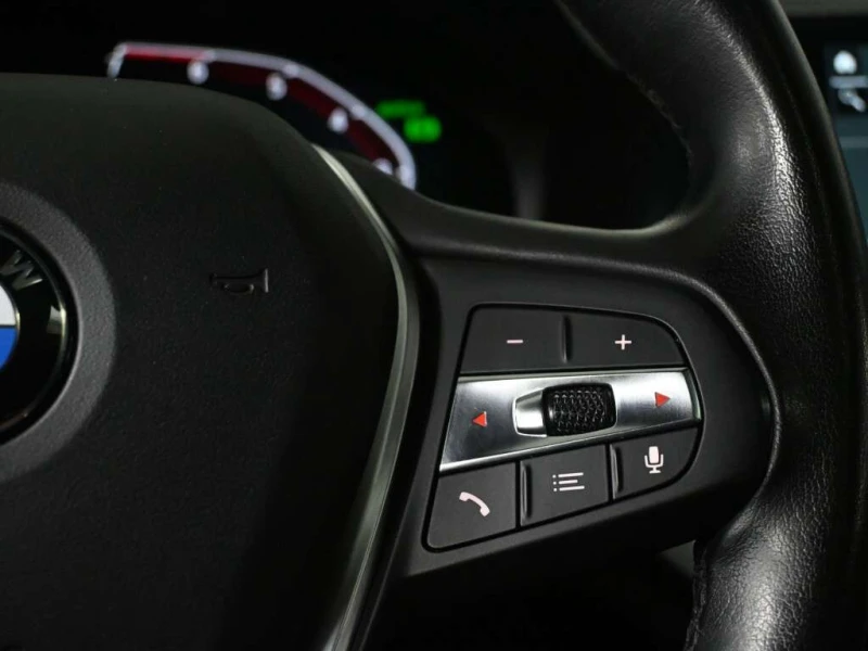 BMW 330 * xDrive NA * CARFAX * ЦЕНА ДО БГ, снимка 15 - Автомобили и джипове - 53445148