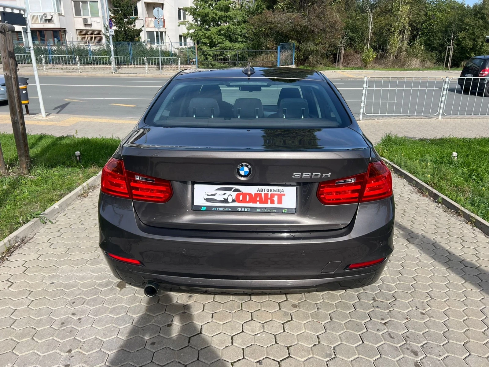 BMW 320 2.0D/AVTOMAT/NAVI - изображение 5