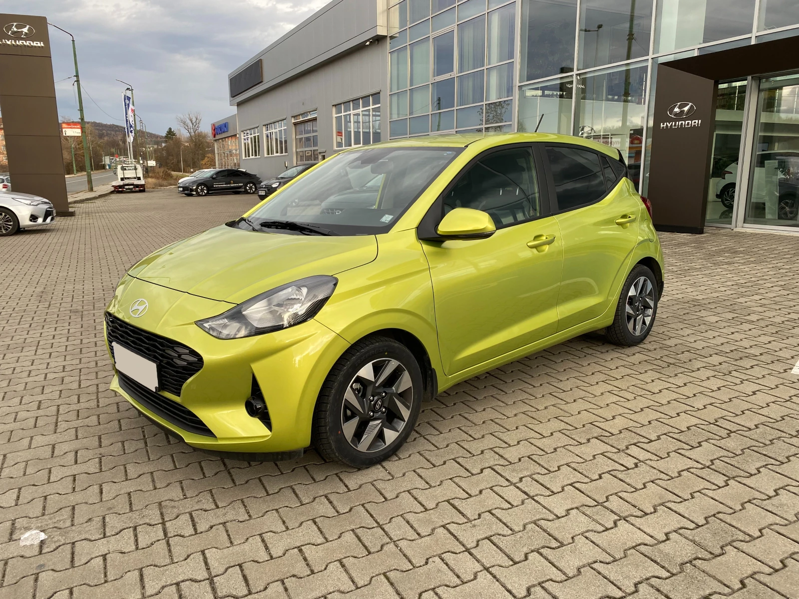 Hyundai I10 1.2 MPI 84 hp 5AТ Exclusive - изображение 2