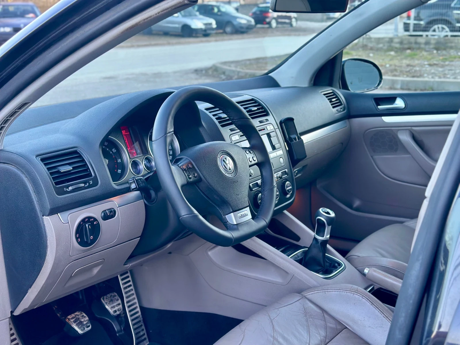 VW Golf GTi - изображение 7
