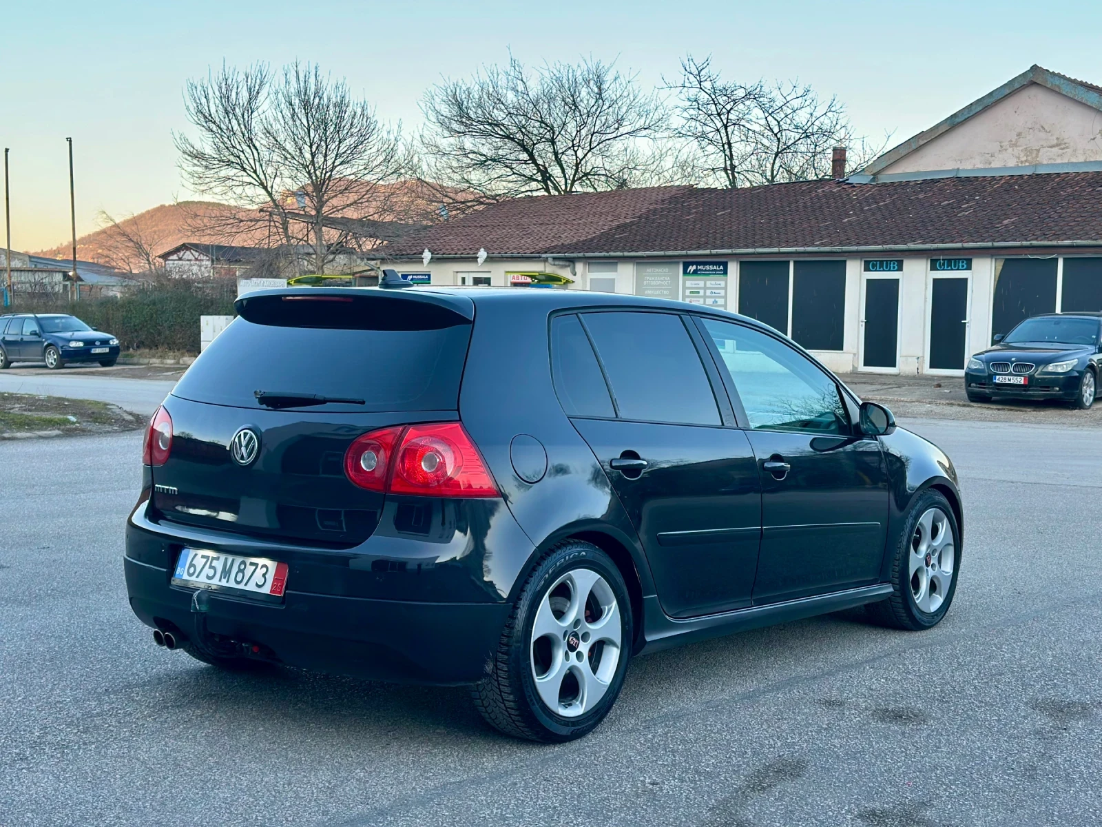 VW Golf GTi - изображение 4