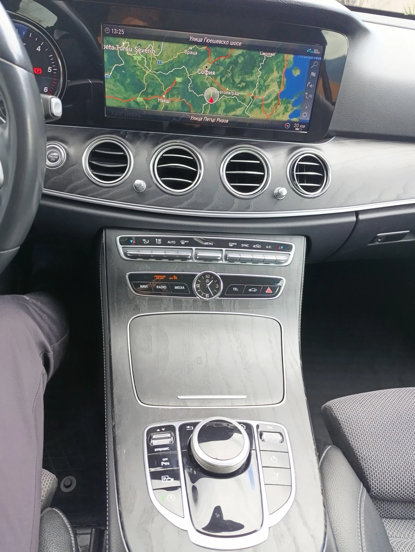 Mercedes-Benz E 200  - изображение 9