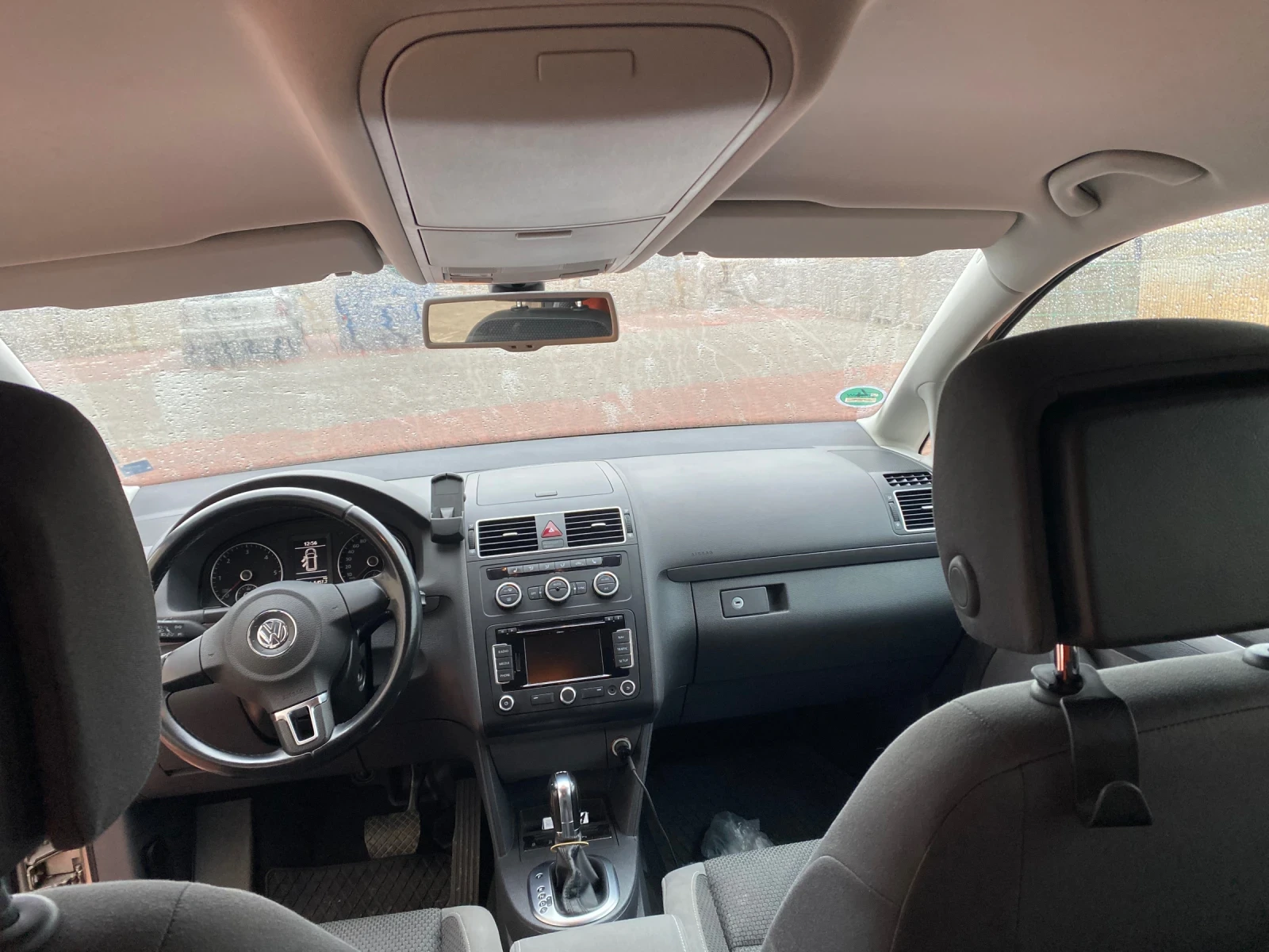 VW Touran 1.6 TDI   DSG 7 - изображение 9