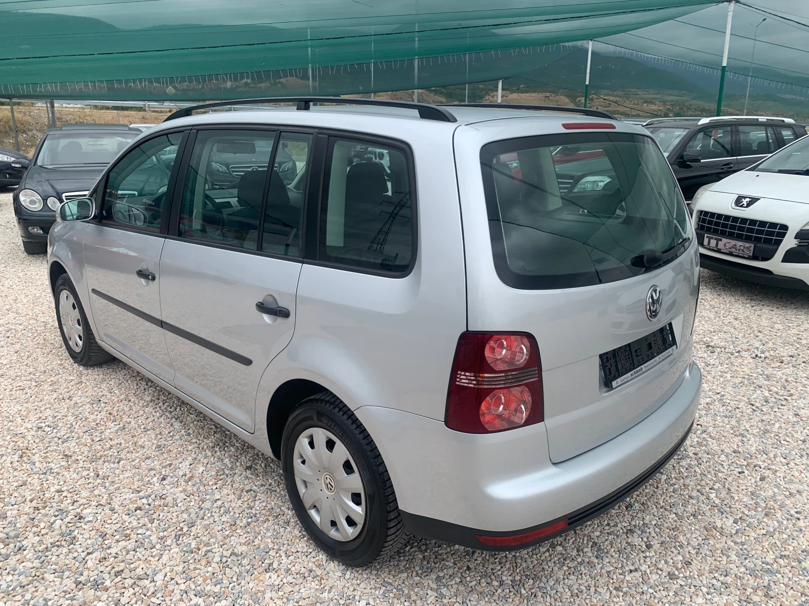 VW Touran 1.6i - изображение 7