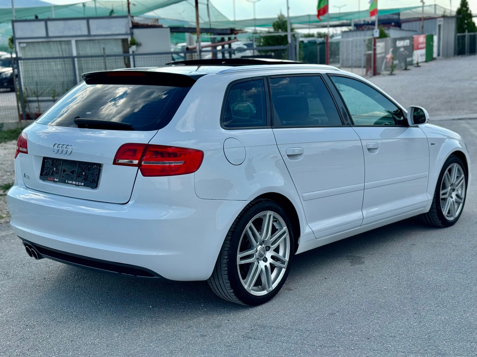 Audi A3 2.0TDI 3x S-LINE::PANO::LED - изображение 4