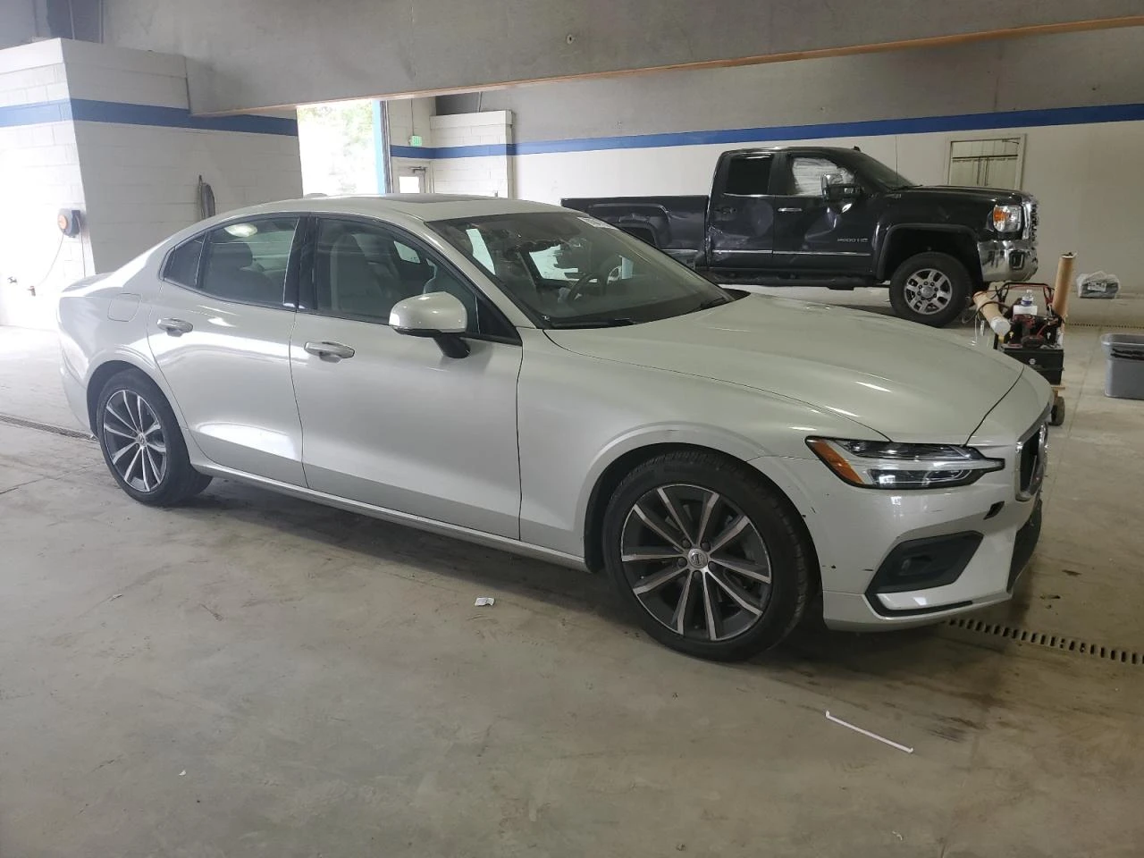 Volvo S60  - изображение 3