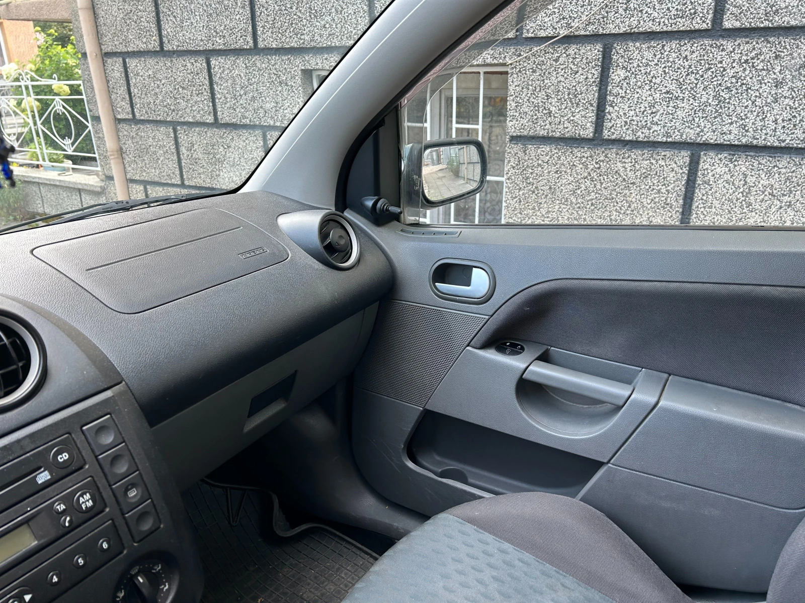 Ford Fiesta 1.4 - изображение 7