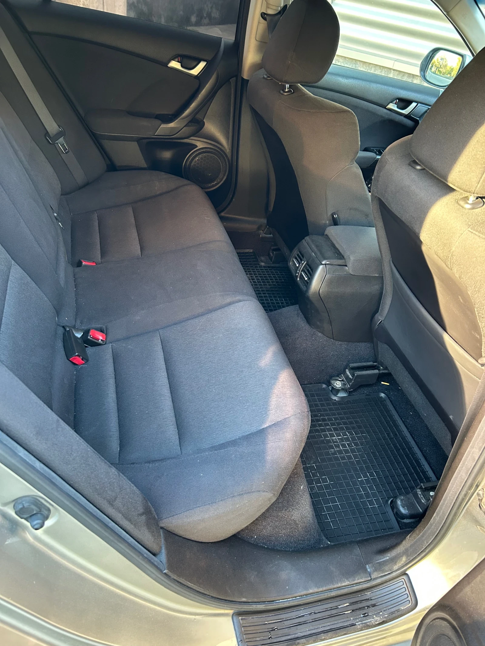 Honda Accord 2.2 i-DTEC - изображение 9