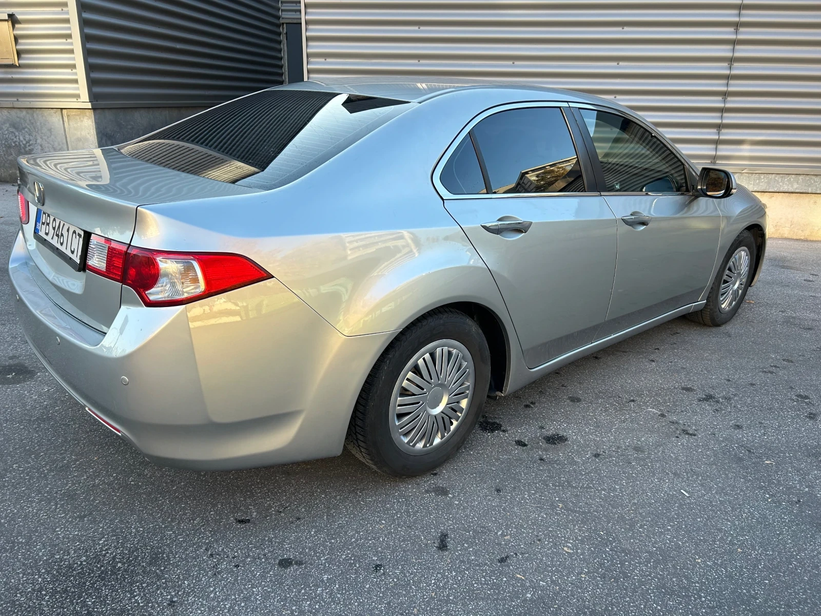 Honda Accord 2.2 i-DTEC - изображение 4