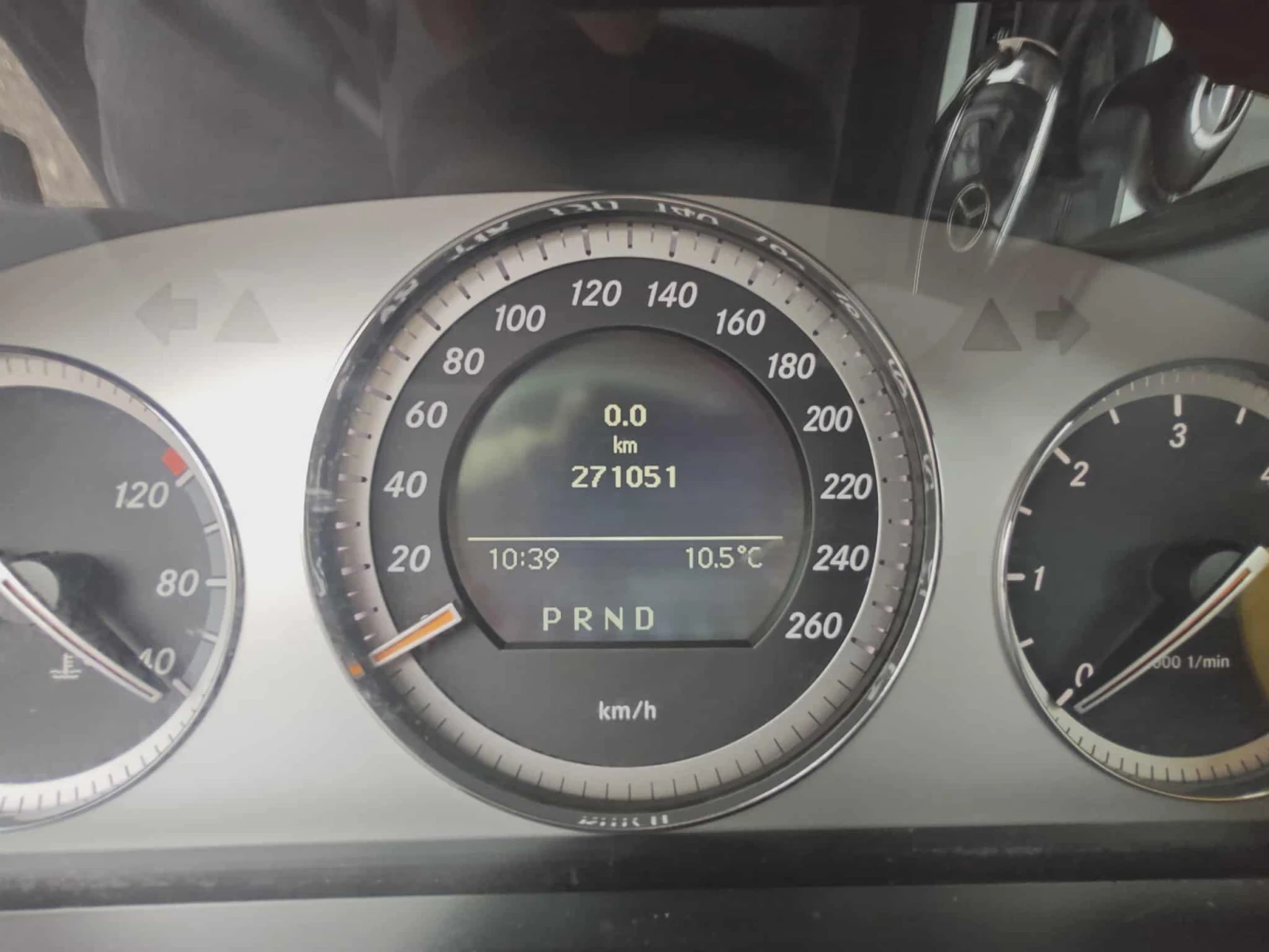 Mercedes-Benz C 220  - изображение 8