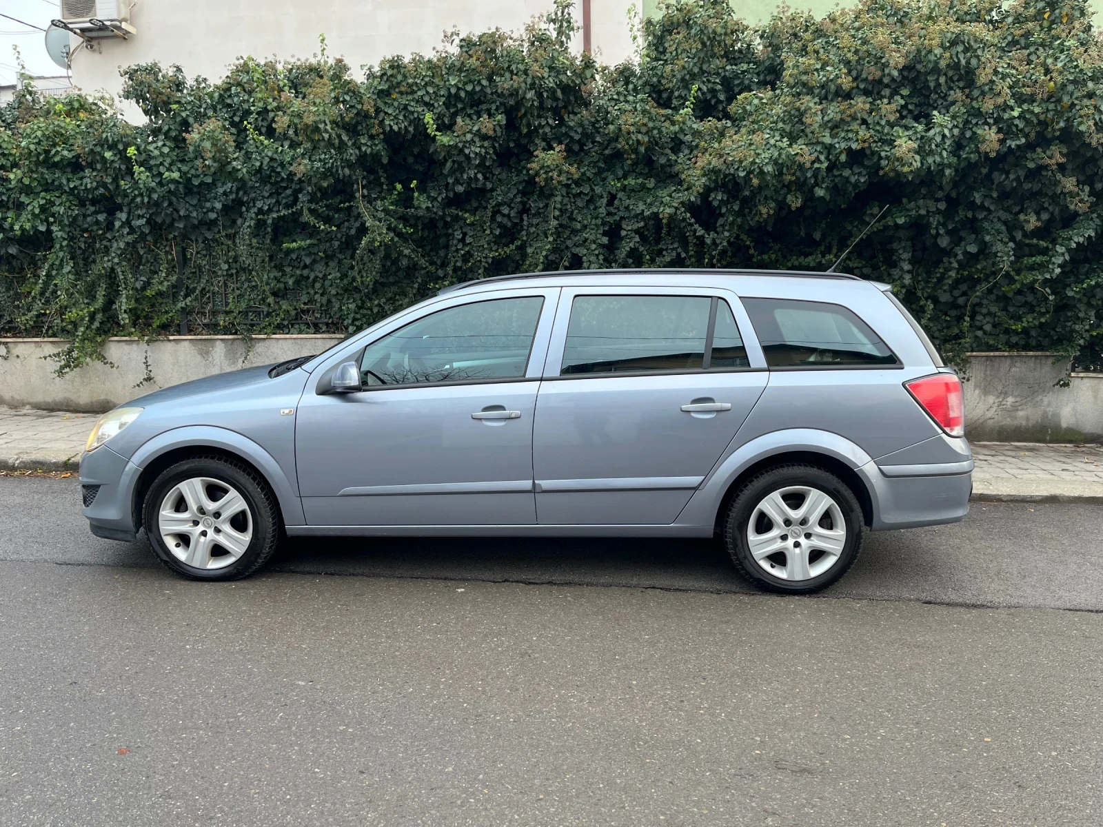 Opel Astra 1.7 CDTI 110 ecoflex - изображение 2