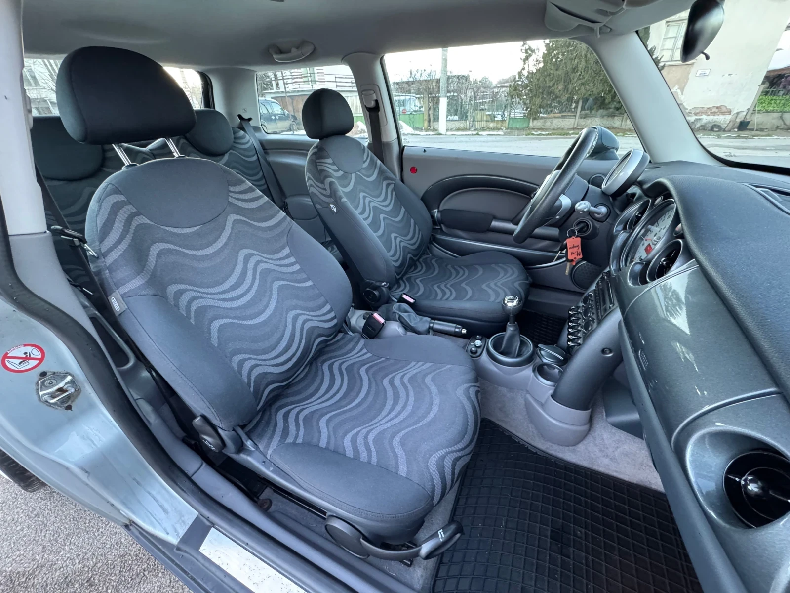 Mini One * 1.6i 90��*  | Mobile.bg � ����������� 12