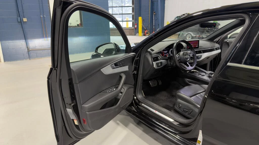 Audi A4 2.0T Premium Plus* АвтоКредит* (ЦЕНА ДО БГ) - изображение 8