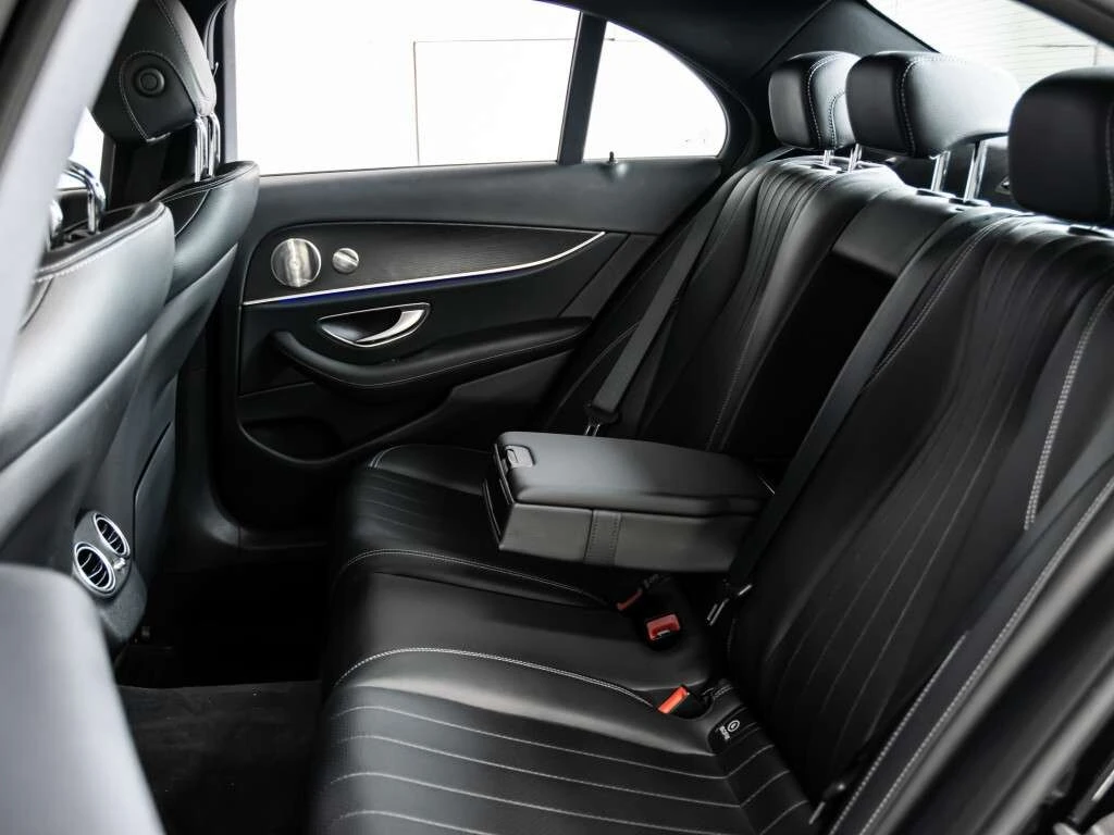 Mercedes-Benz E 350 AMG Line * ФИКСИРАНА ЦЕНА ДО БЪЛГАРИЯ * CARFAX *  - изображение 10