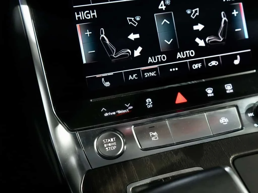 Audi A7 Progressiv| S | CARFAX, снимка 15 - Автомобили и джипове - 53933070