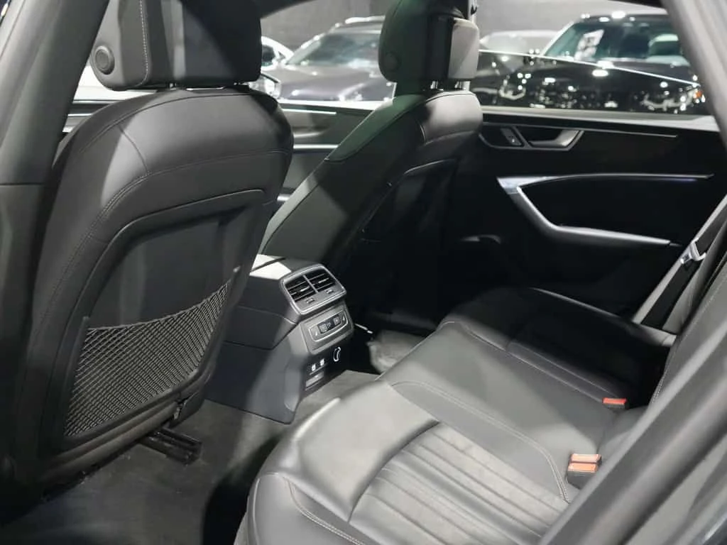 Audi A7 Progressiv| S | CARFAX, снимка 10 - Автомобили и джипове - 53933070