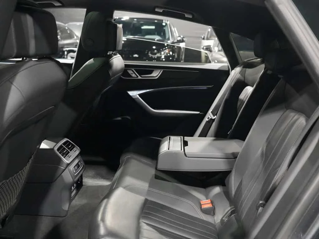 Audi A7 Progressiv| S | CARFAX, снимка 11 - Автомобили и джипове - 53933070