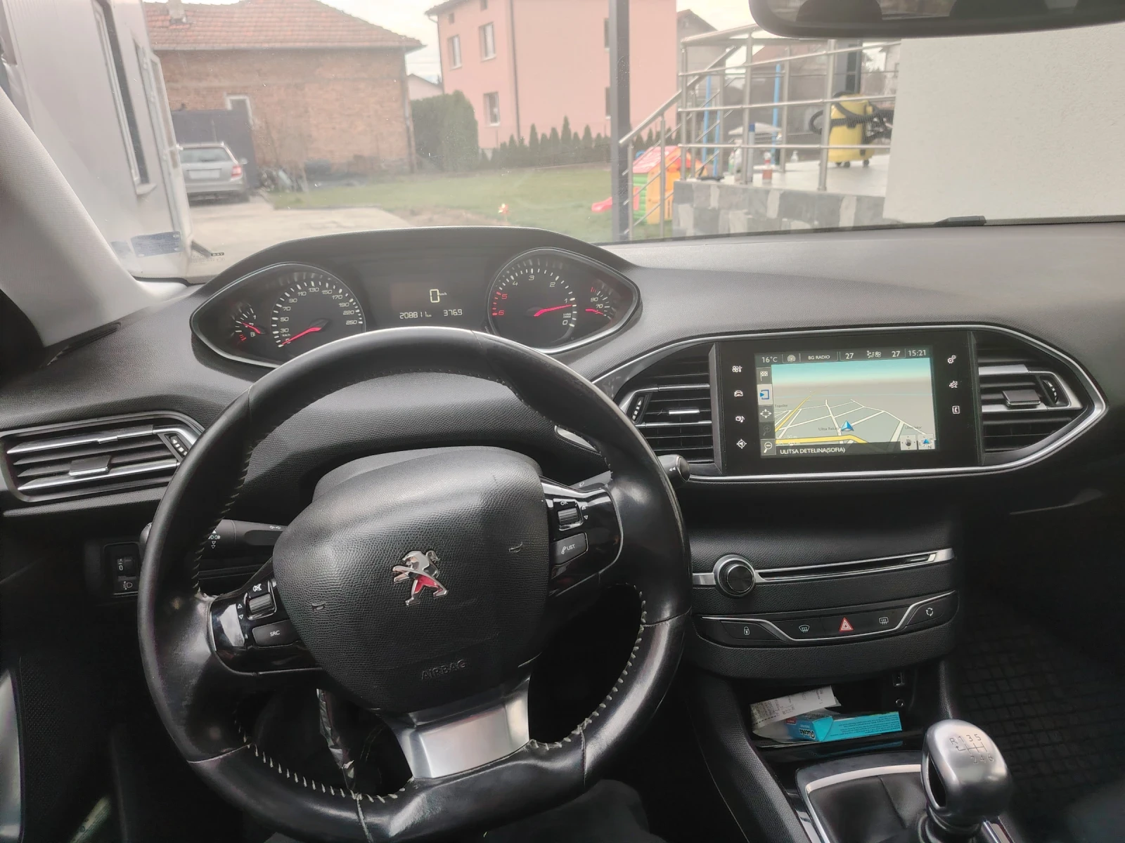 Peugeot 308 1.6 BlueHdi, снимка 10 - Автомобили и джипове - 53976237