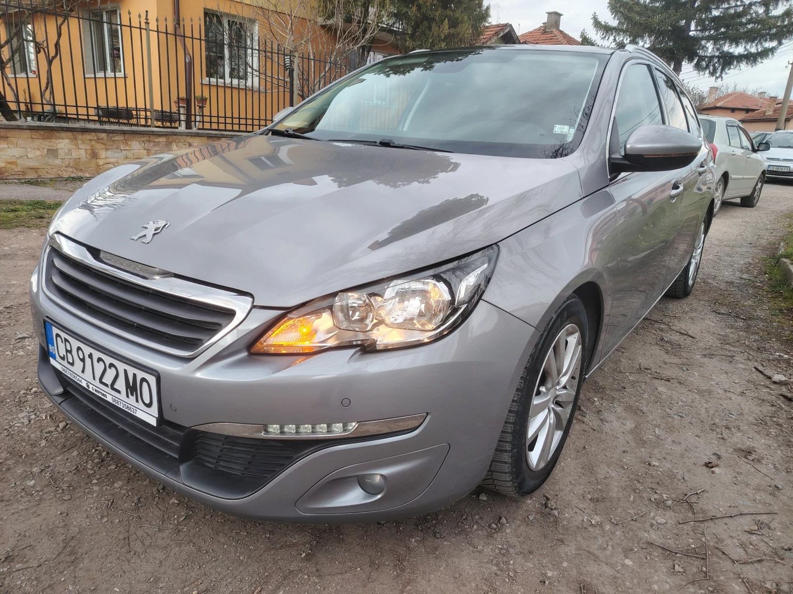 Peugeot 308 1.6 BlueHdi, снимка 9 - Автомобили и джипове - 53976237