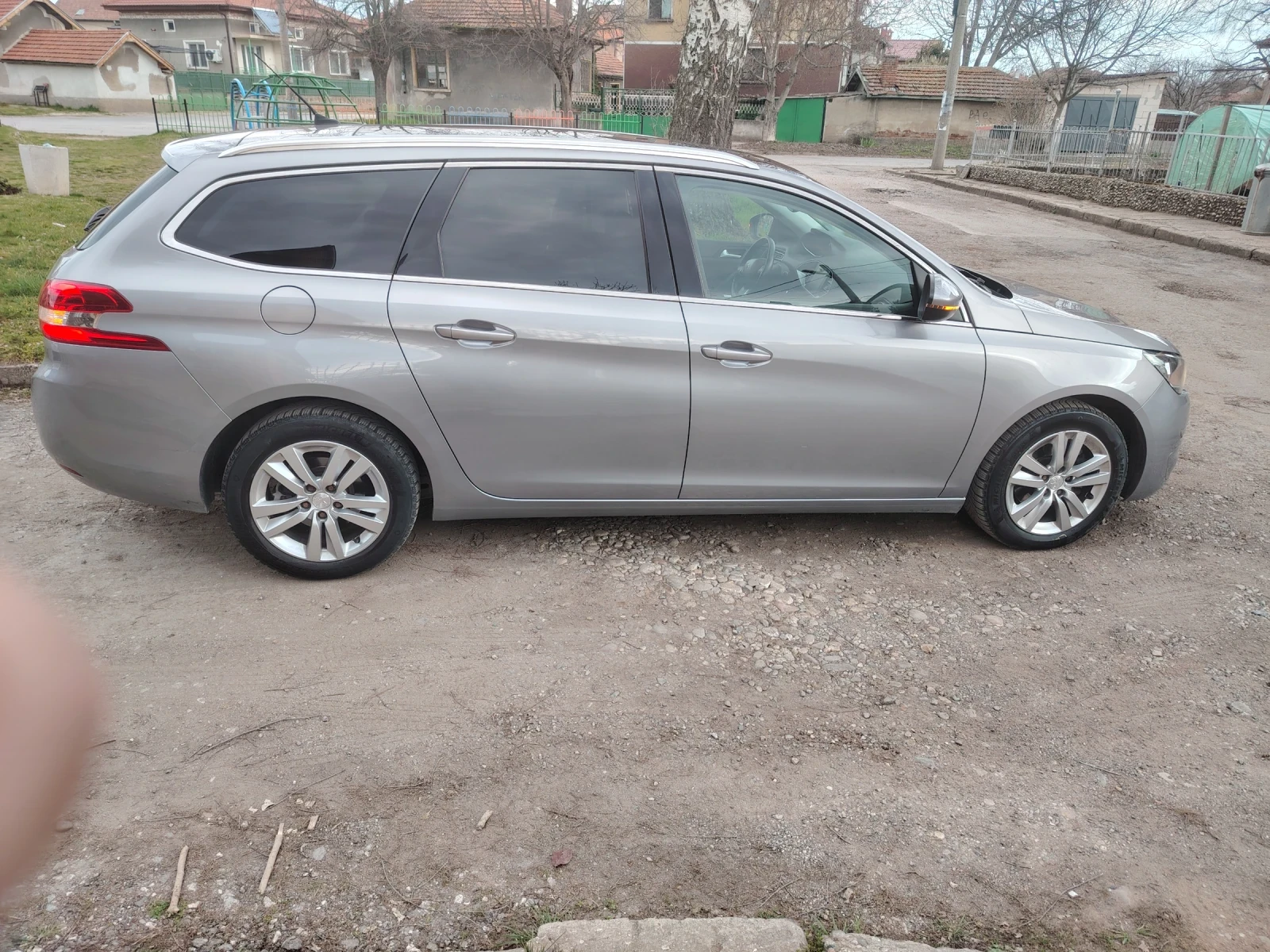Peugeot 308 1.6 BlueHdi, снимка 5 - Автомобили и джипове - 53976237