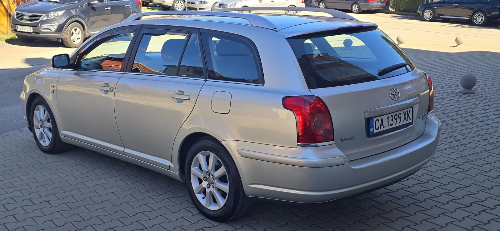 Toyota Avensis 2.0 D4D, снимка 3 - Автомобили и джипове - 54114402