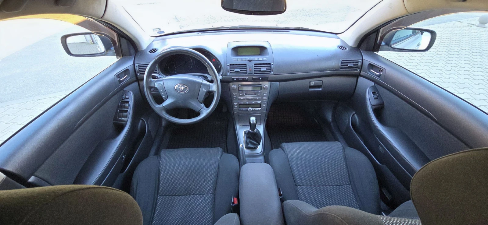 Toyota Avensis 2.0 D4D, снимка 8 - Автомобили и джипове - 54114402