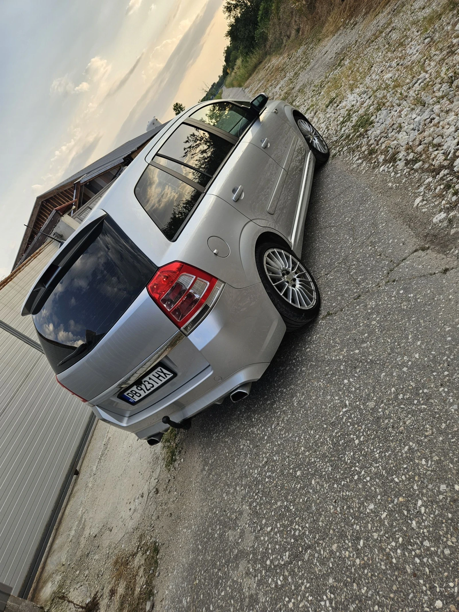 Opel Zafira OPC, снимка 4 - Автомобили и джипове - 54152645