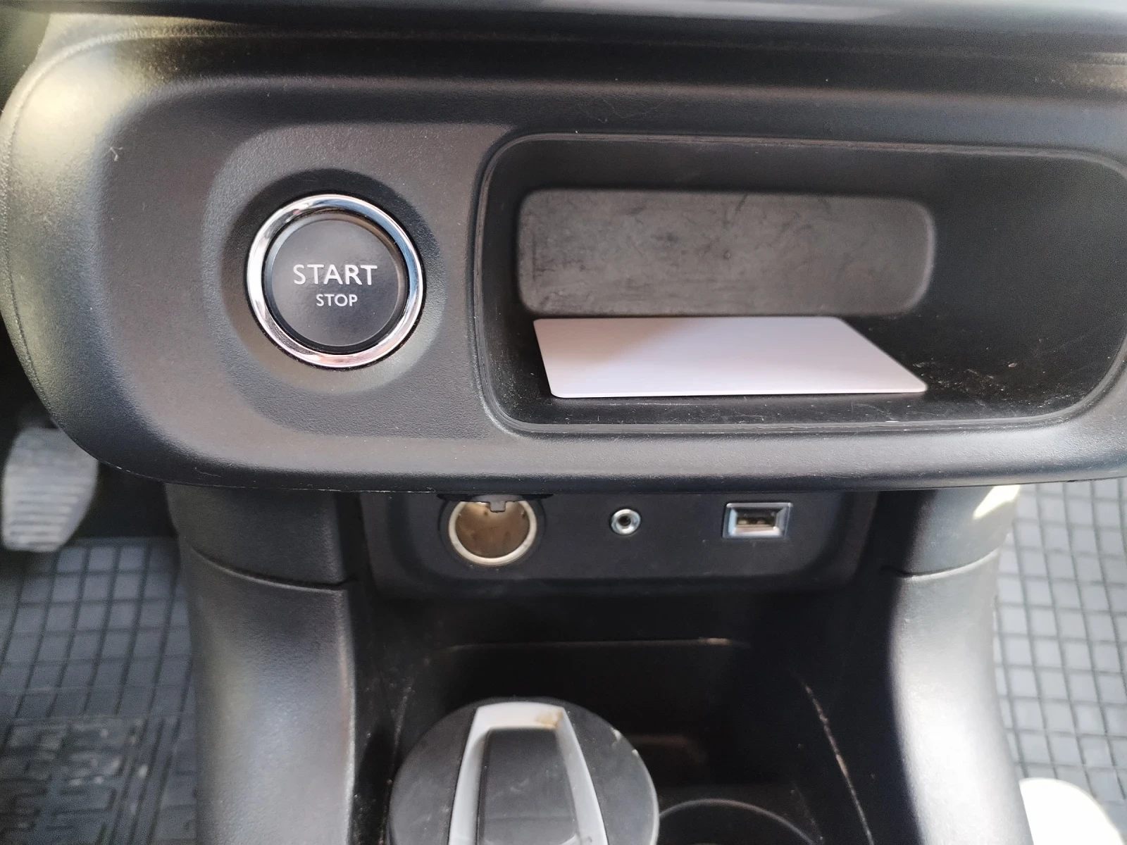 Citroen C3  1.6HDI, снимка 9 - Автомобили и джипове - 54229661