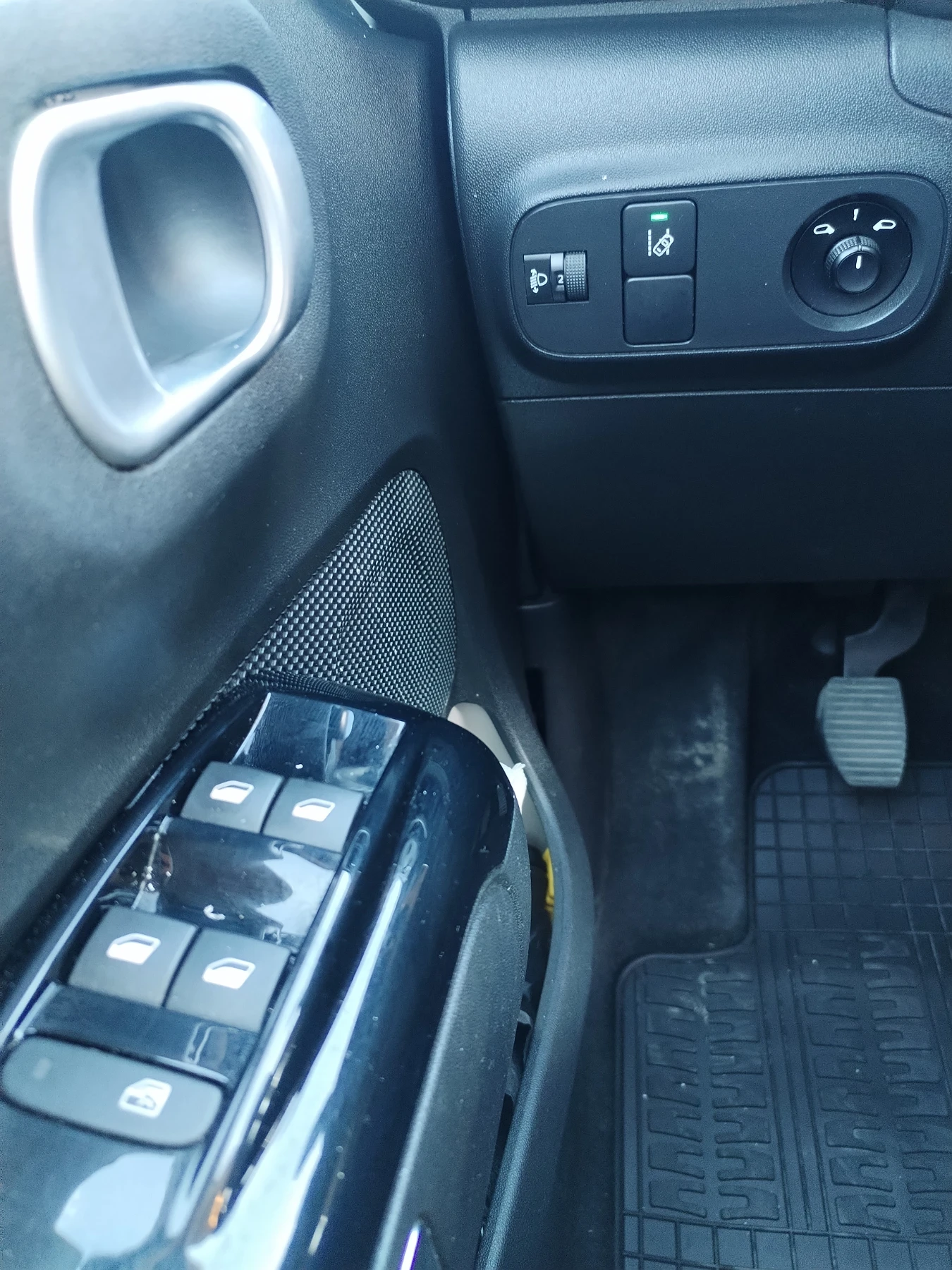 Citroen C3  1.6HDI, снимка 7 - Автомобили и джипове - 54229661