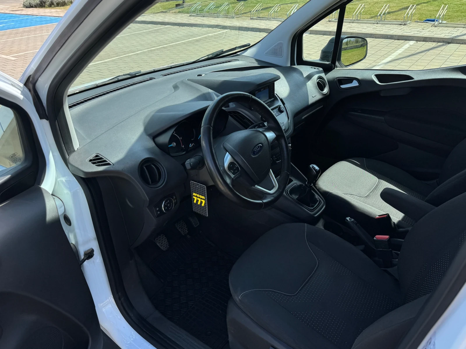 Ford Courier 1.5 TDCI , снимка 12 - Автомобили и джипове - 54231776