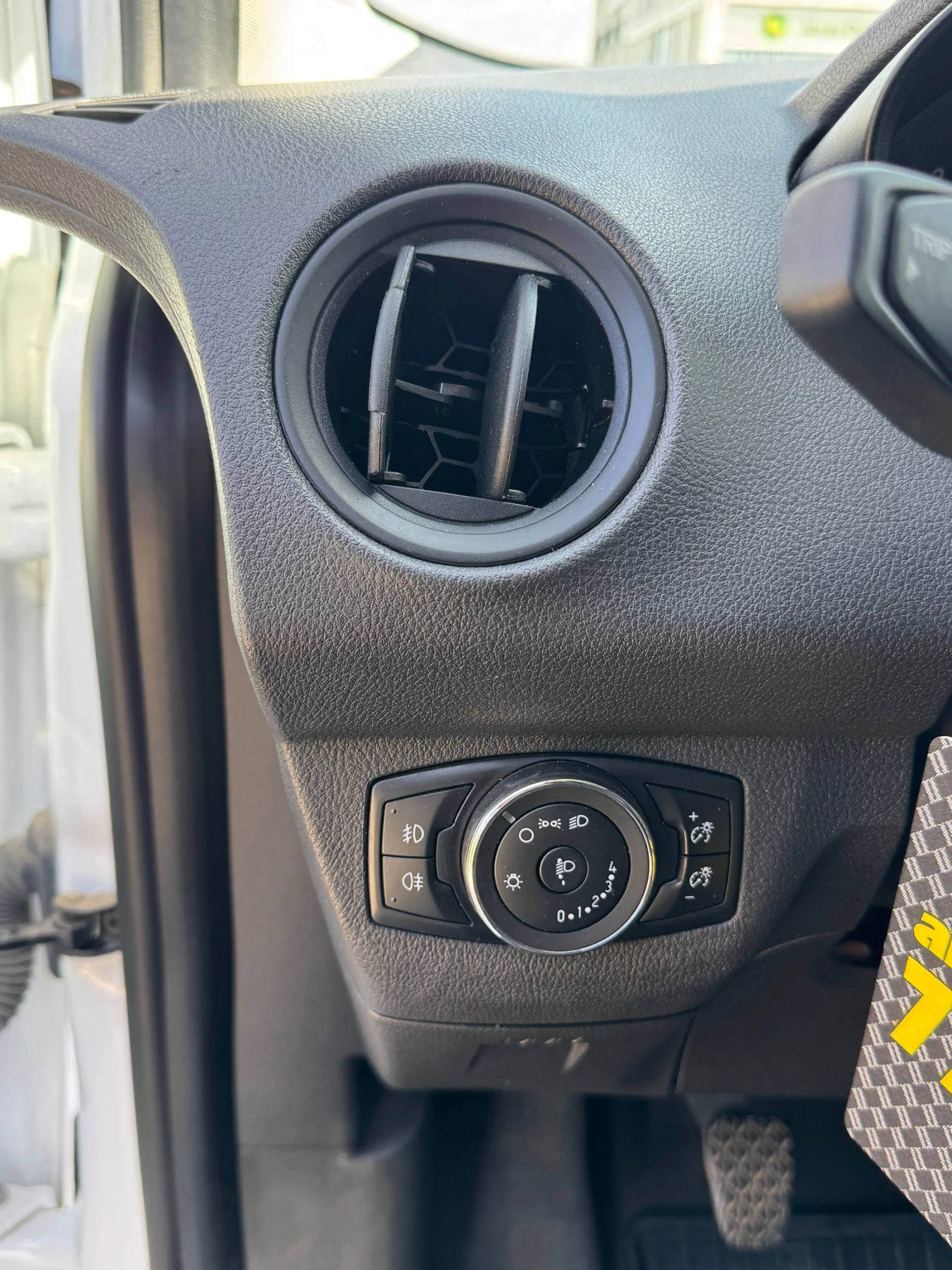 Ford Courier 1.5 TDCI , снимка 15 - Автомобили и джипове - 54231776