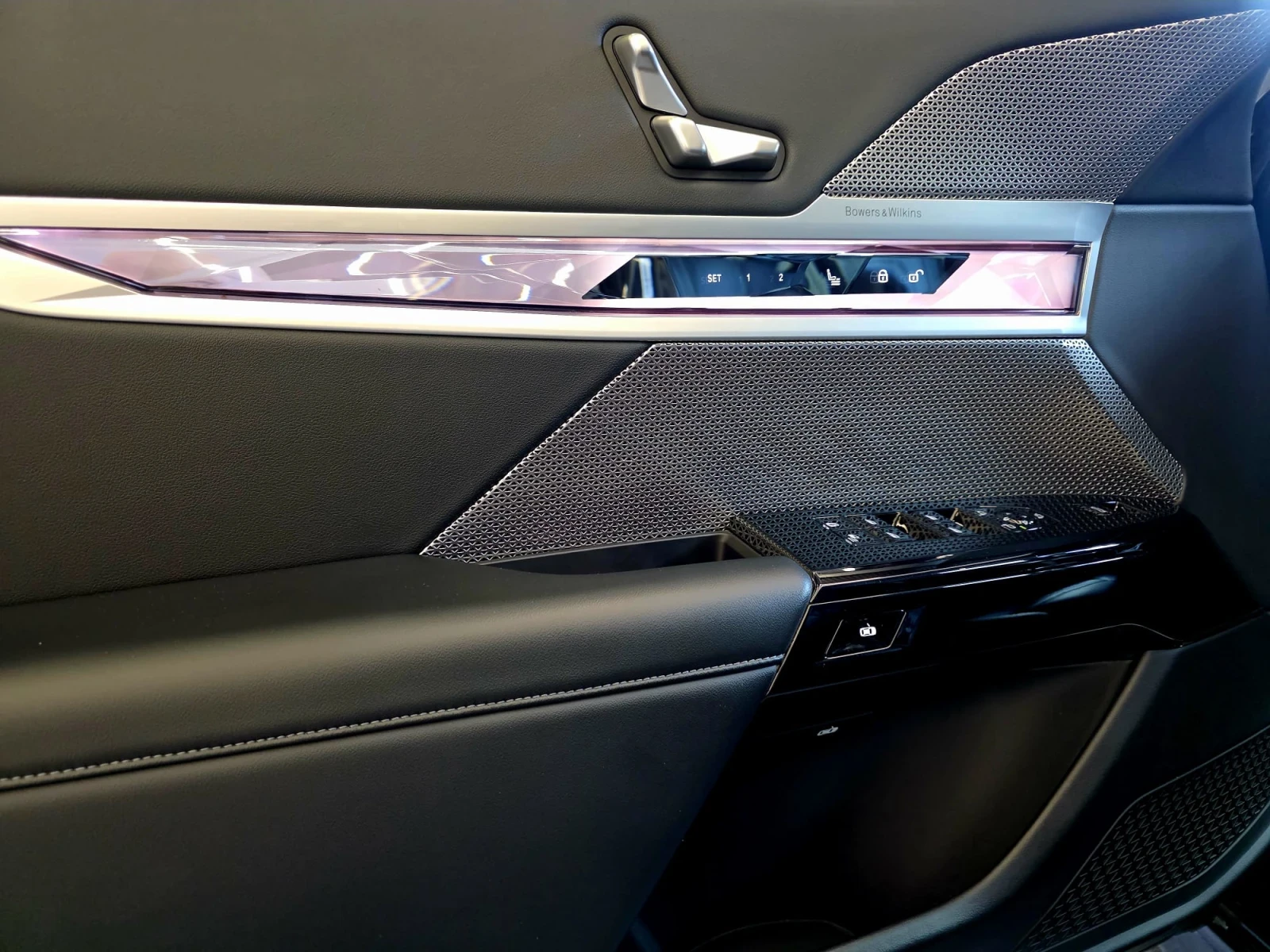 BMW 740 d* xDrive* B&W* HuD* ��������* 360* ������ | Mobile.bg � ����������� 7