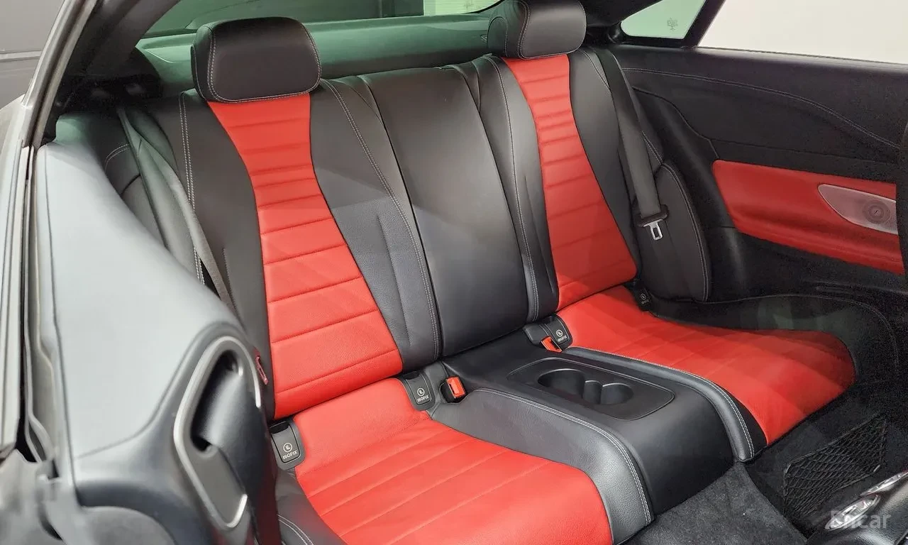 Mercedes-Benz E 400 4MATIC, снимка 8 - Автомобили и джипове - 54765602