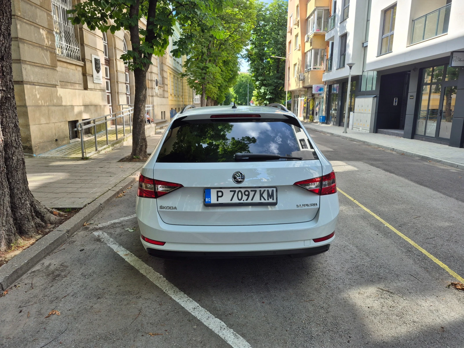 Skoda Superb 1.6 TDI AVTOMAT/NAVI EURO 6, снимка 6 - Автомобили и джипове - 54894713