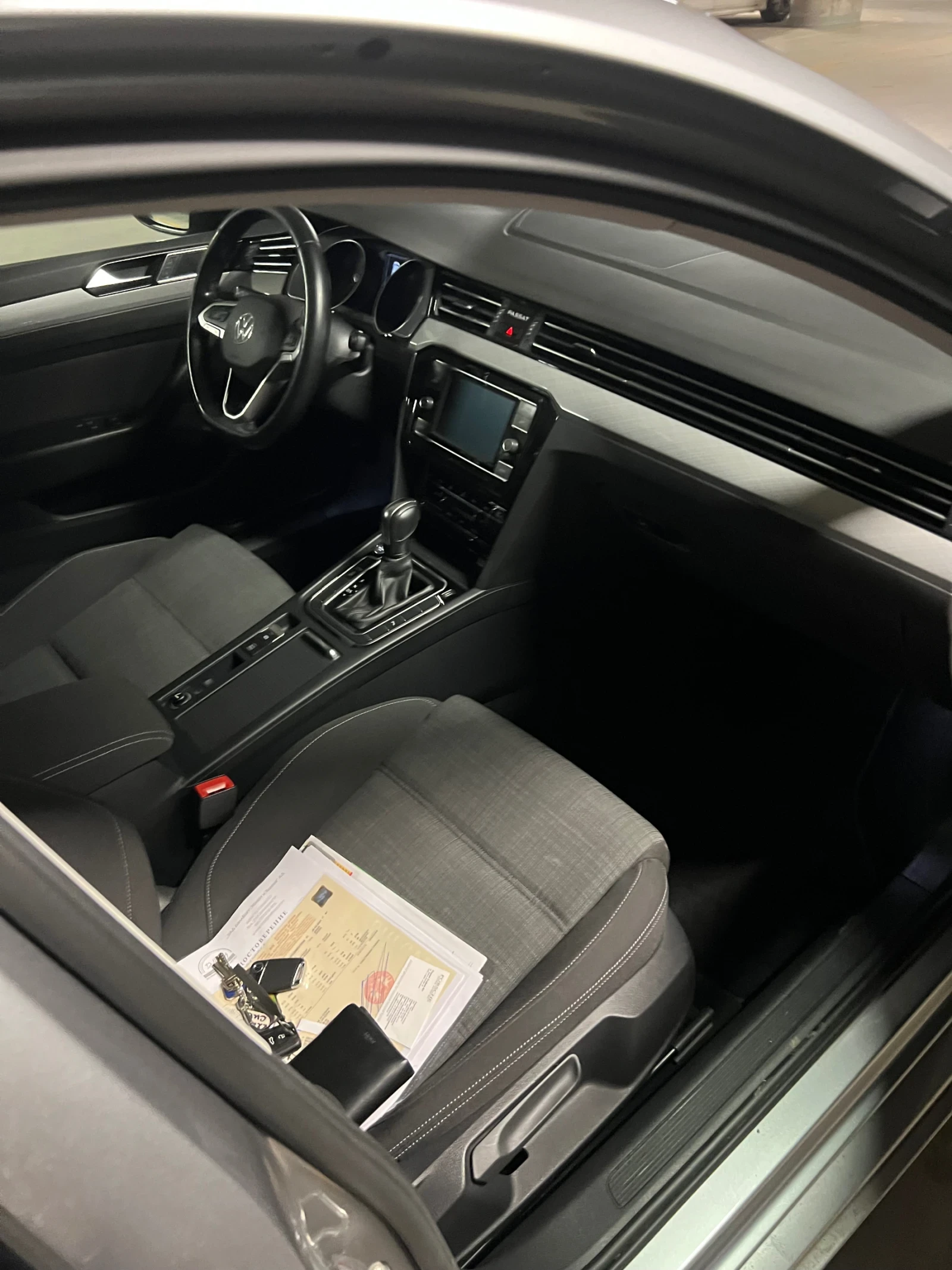 VW Passat 2.0 TDI, снимка 5 - Автомобили и джипове - 55954553