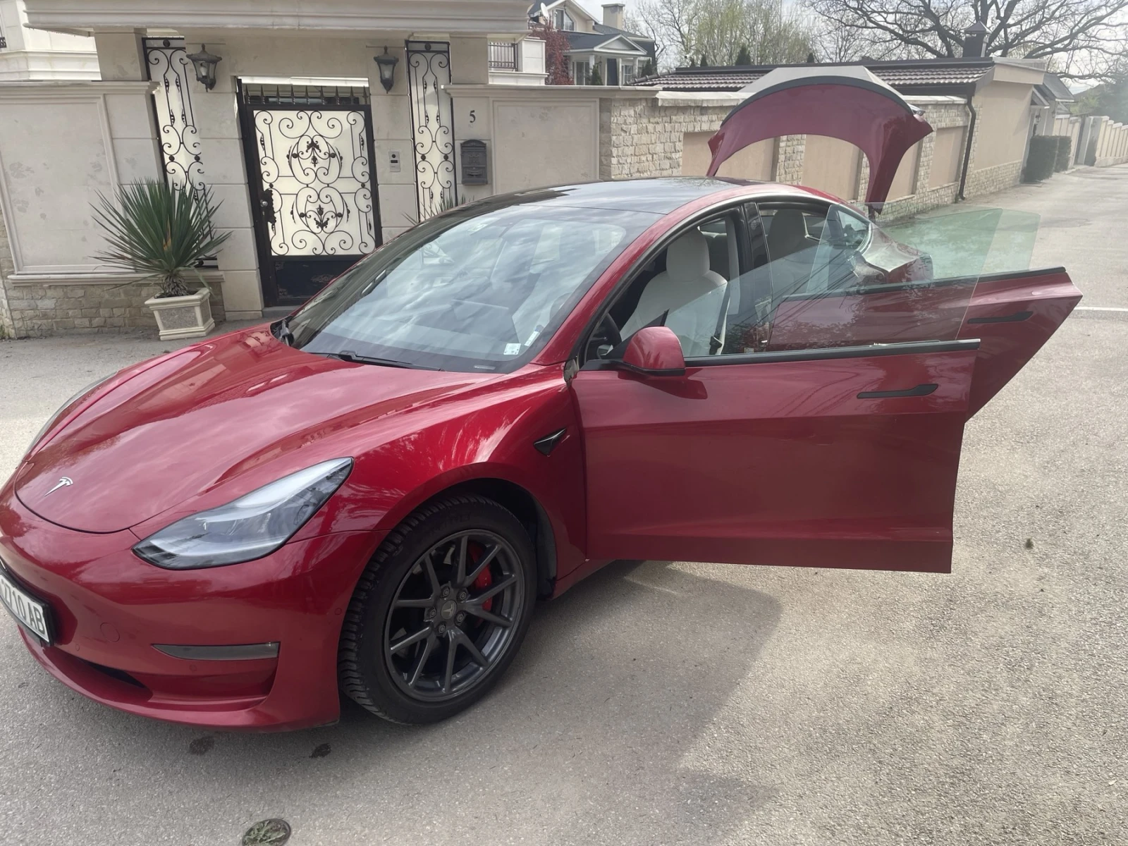 Tesla Model 3 Performance, снимка 6 - Автомобили и джипове - 56512786