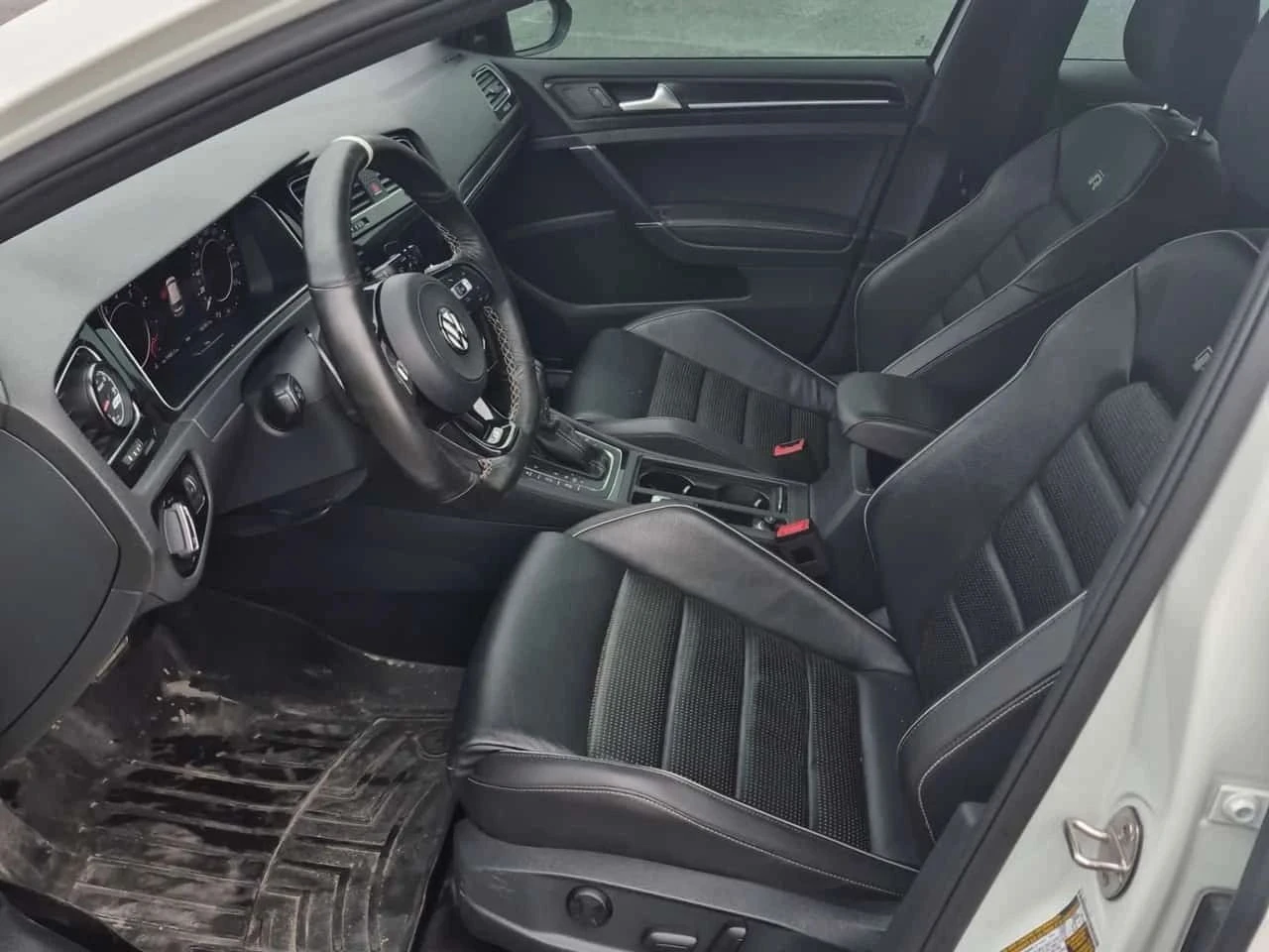 VW Golf, снимка 8 - Автомобили и джипове - 56689914