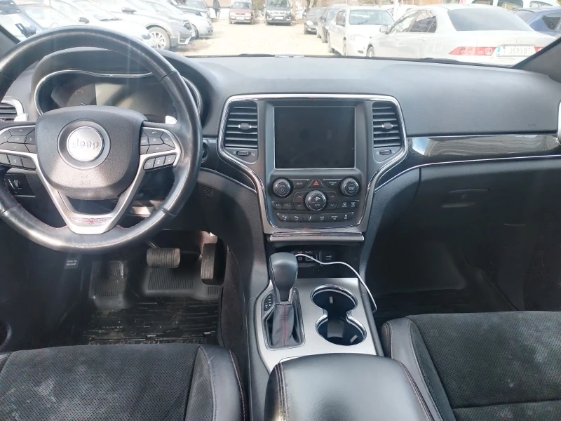 Jeep Grand cherokee, снимка 11 - Автомобили и джипове - 48574477