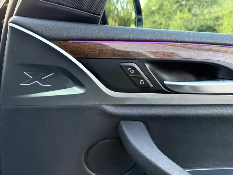 BMW X3 30i, снимка 10 - Автомобили и джипове - 52526439