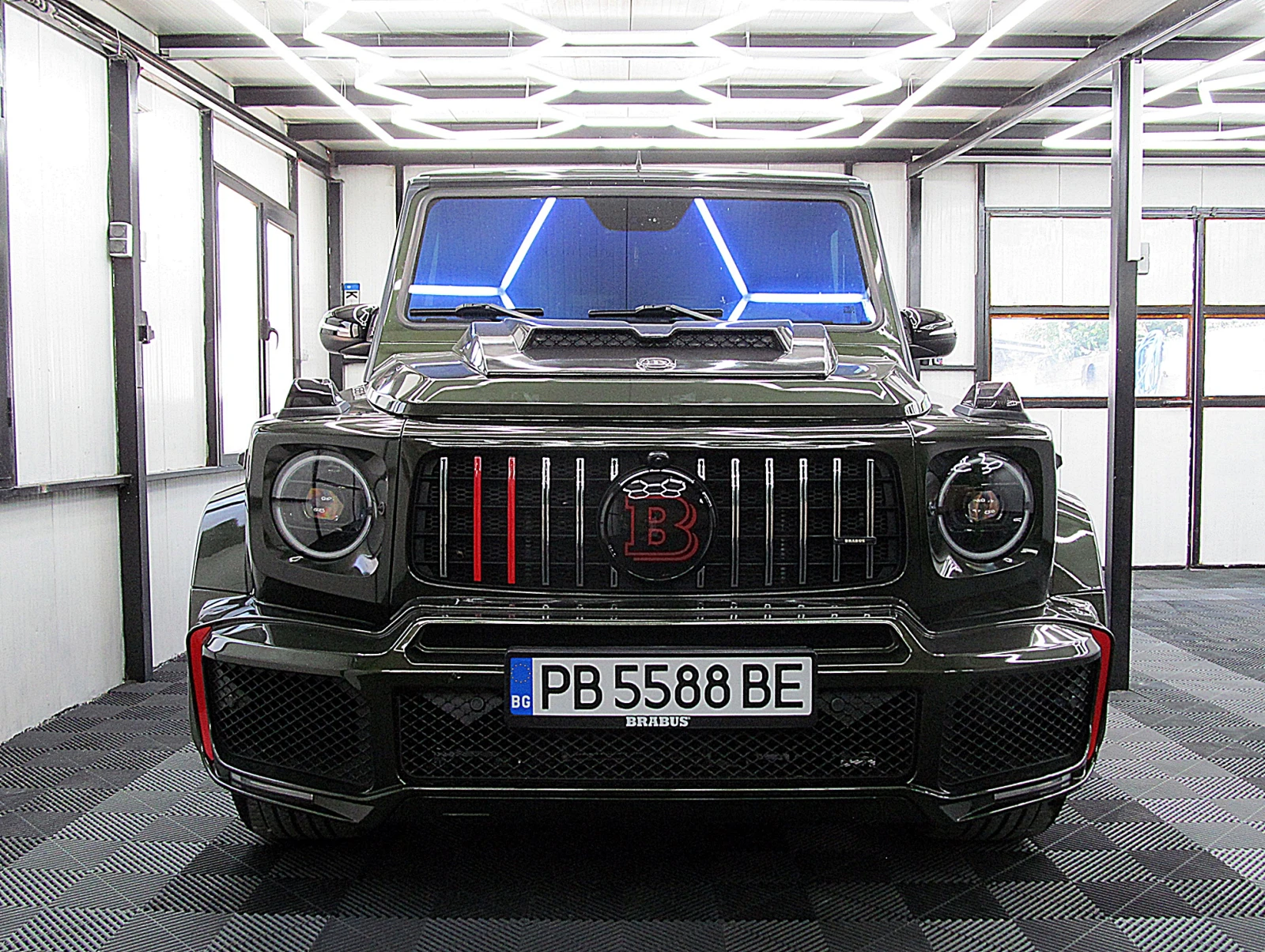 Mercedes-Benz G 500 BRABUS/LPG/ГЕНЕРАЦИЯ ПОДГРЕВ ОБДУХВАНЕ ЛИЗИНГ - изображение 2
