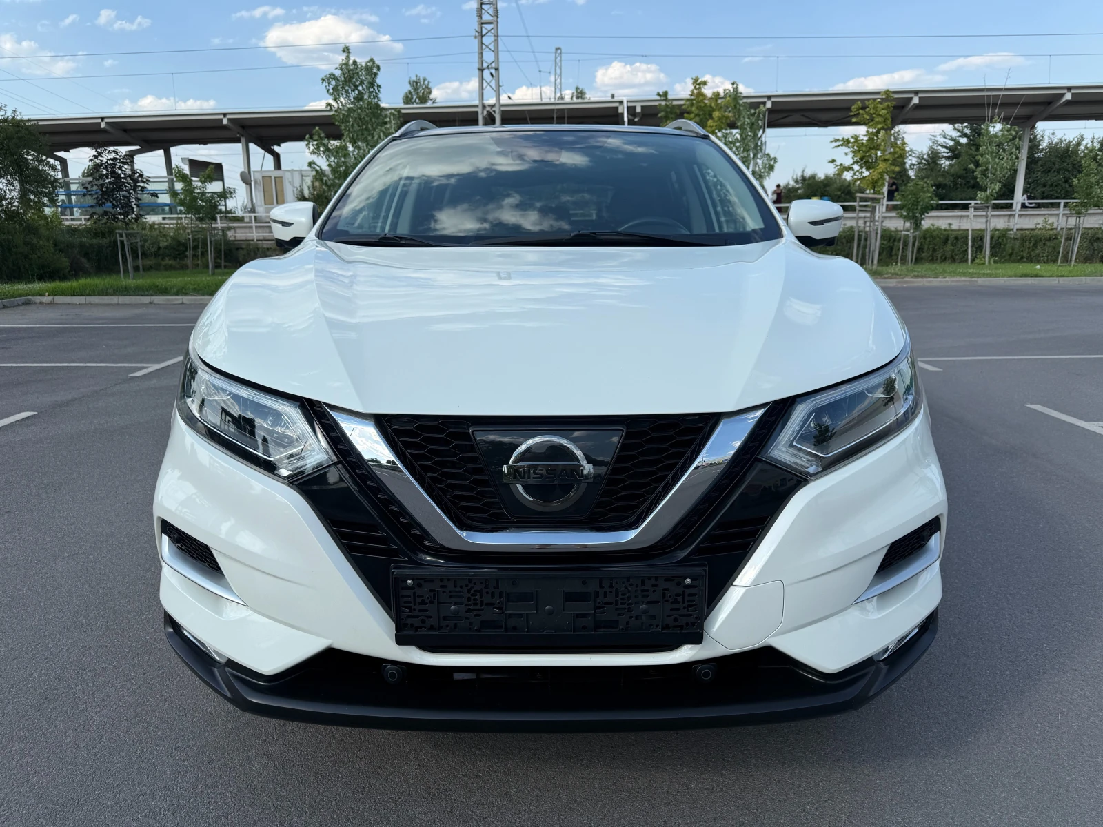 Nissan Qashqai 1.6dci* FACELIFT* FULL*  - изображение 2