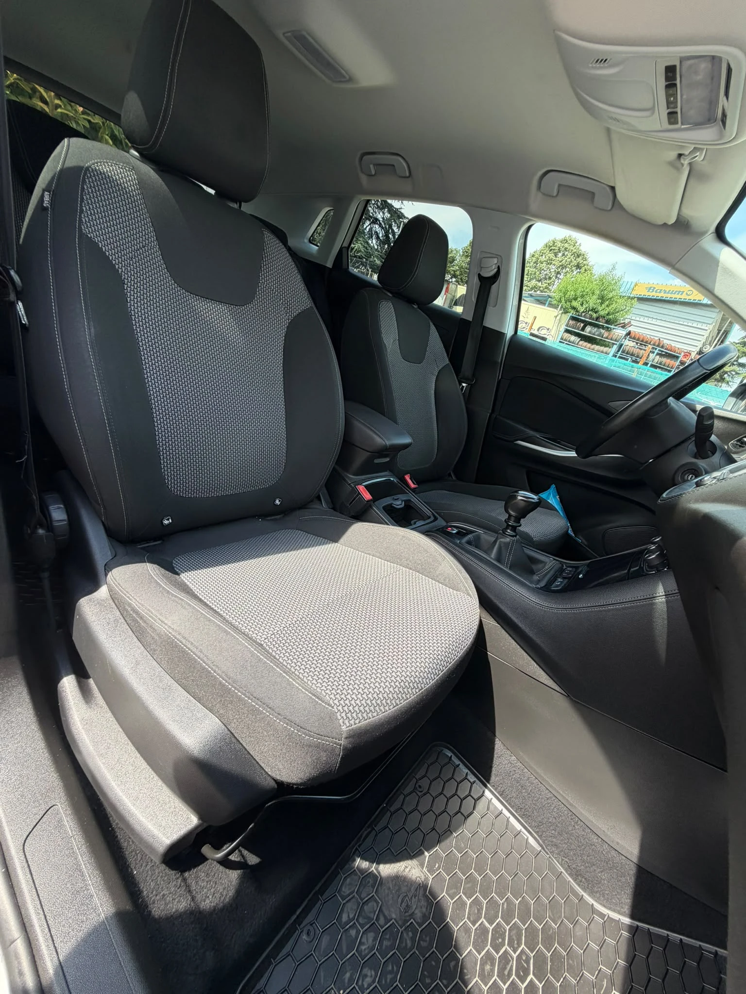 Opel Grandland X 1.6HDi 120/E6, снимка 8 - Автомобили и джипове - 53417067