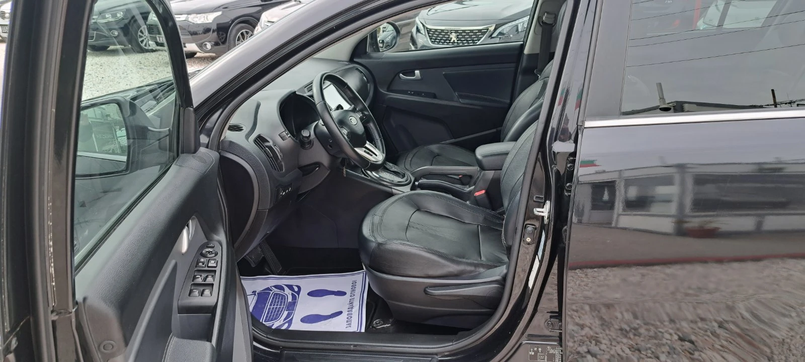 Kia Sportage 2.0 CRDI 4X4 АВТОМАТ, КОЖА, НАВИ, ПОДГРЕВ - изображение 9