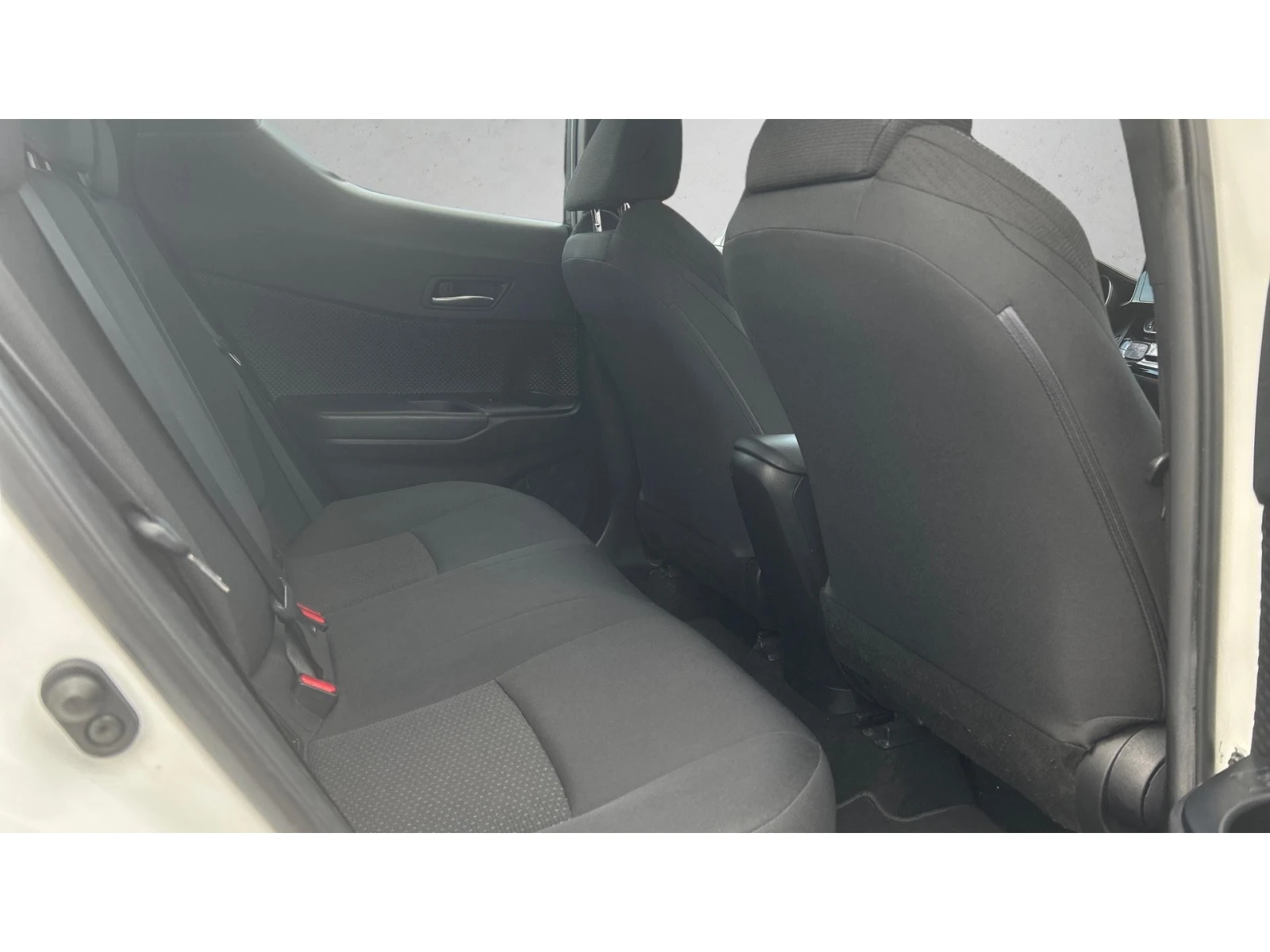 Toyota C-HR 1.8 HSD, ������� ������ �� 221   | Mobile.bg � ����������� 10