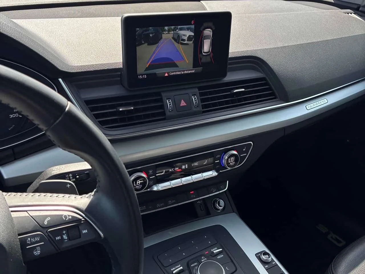 Audi Q5 * Komfort * CARFAX * БЕЗ ПЪРВОНАЧАЛНА ВНОСКА, снимка 9 - Автомобили и джипове - 54776796