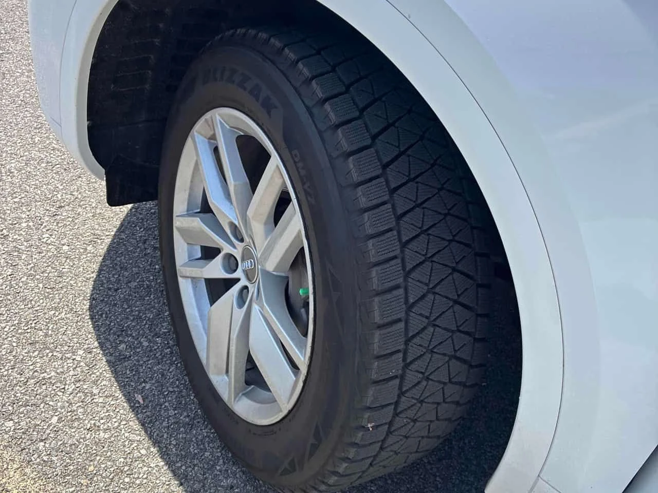 Audi Q5 * Komfort * CARFAX * БЕЗ ПЪРВОНАЧАЛНА ВНОСКА, снимка 15 - Автомобили и джипове - 54776796