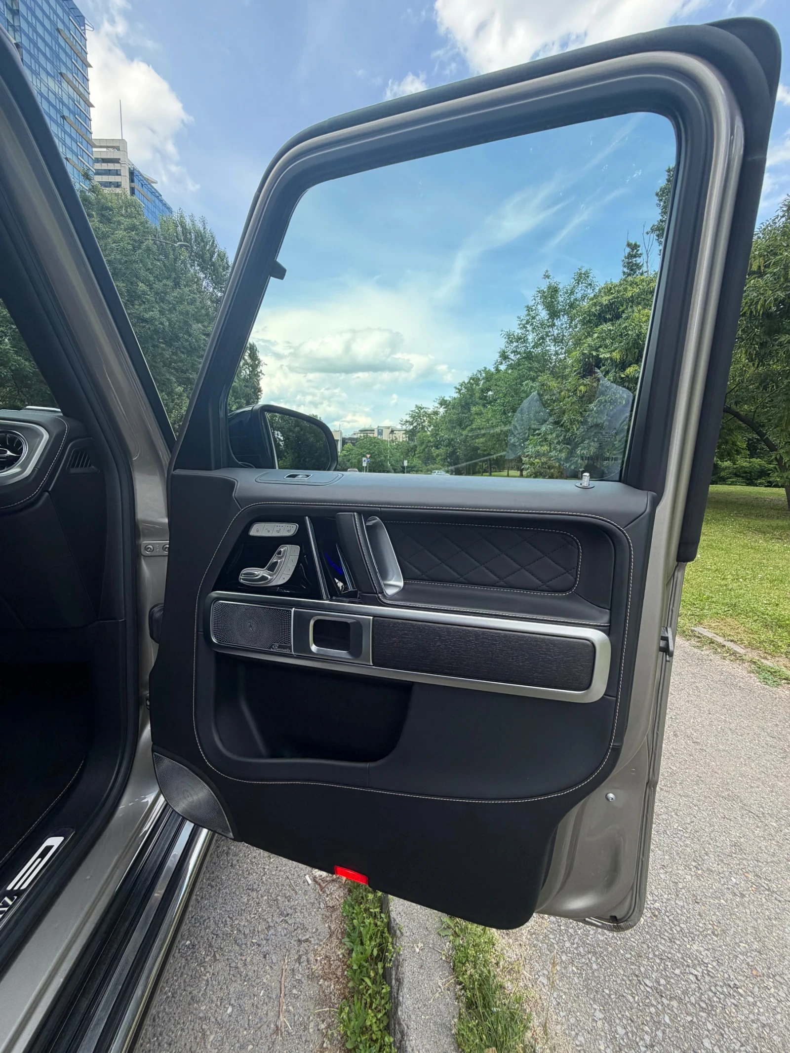 Mercedes-Benz G 500, снимка 11 - Автомобили и джипове - 54824228