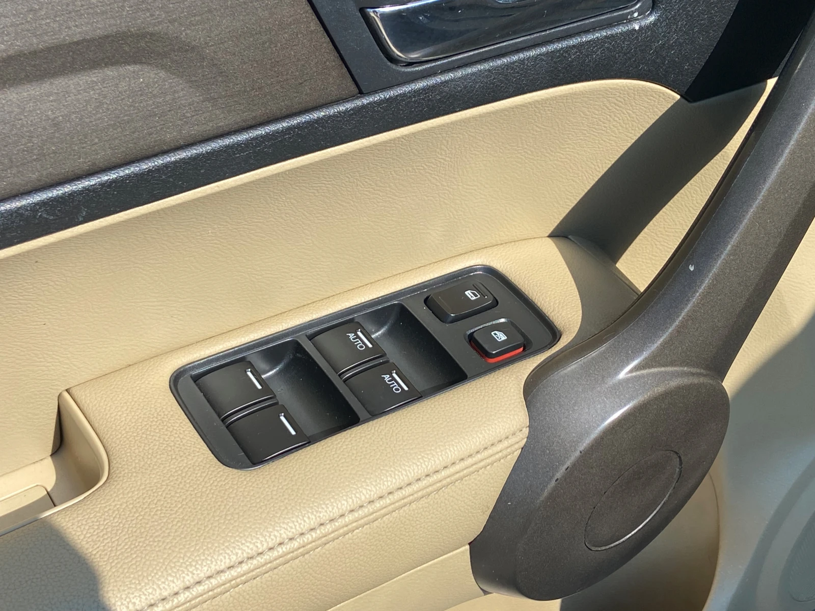 Honda Cr-v 2.0i-Прочетете допълнителната информация!, снимка 8 - Автомобили и джипове - 54994849